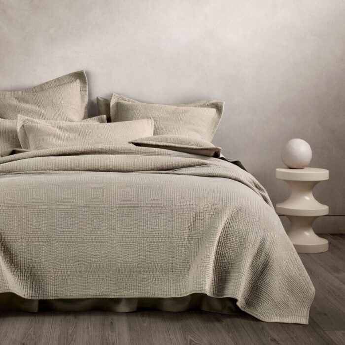 beechwood sn dust qk bedcover 240x260 230525111406 1