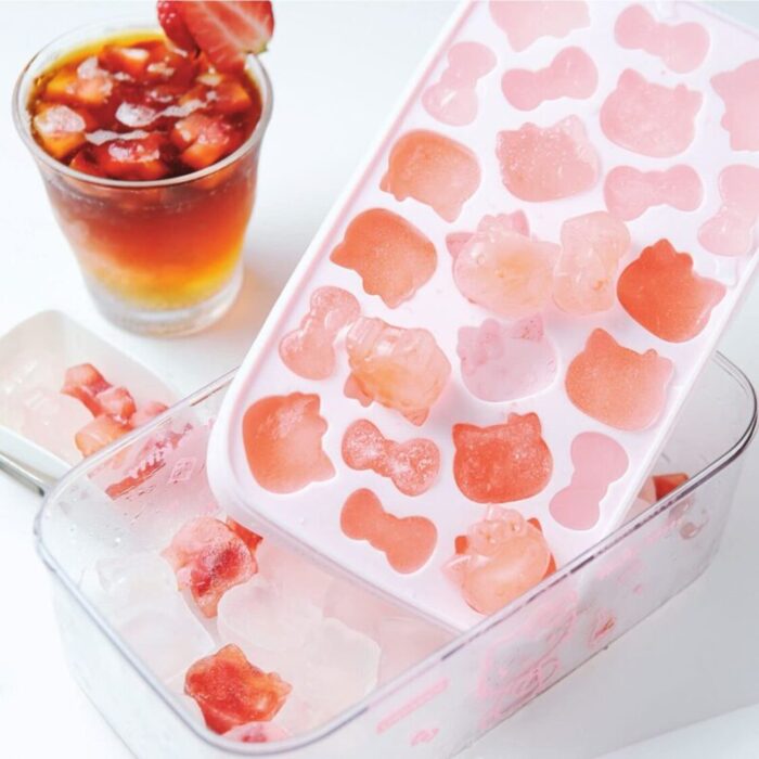 chefmade hello kitty ice cube tray with lid and bin 1898cm kt7110 240816044358 4