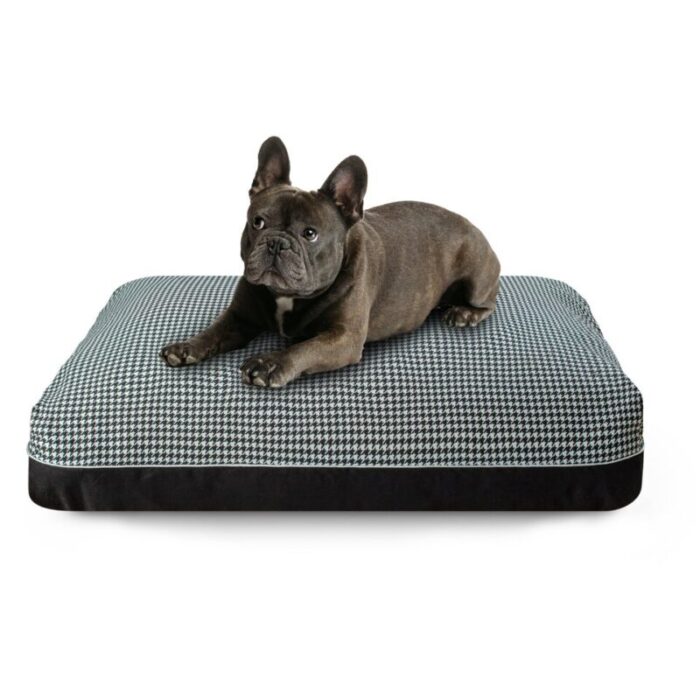 dakota cooling dog bed medium sized in white and black 221006042718