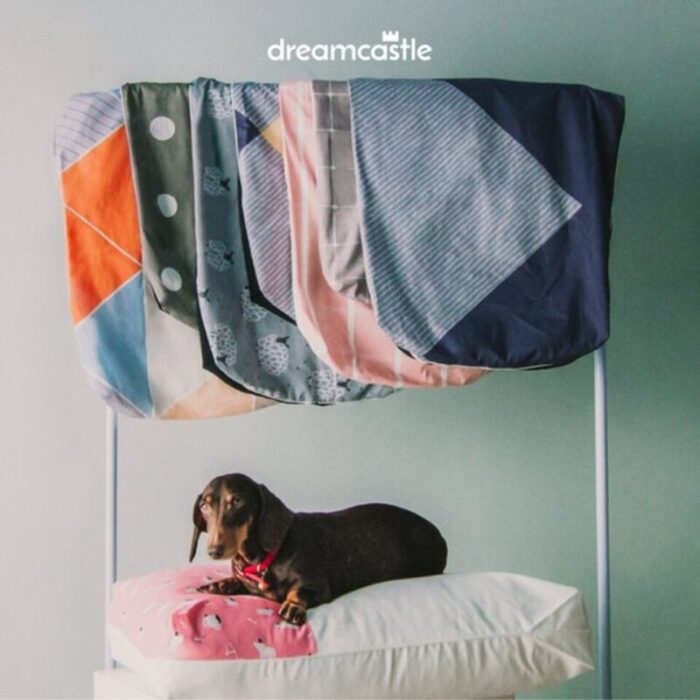 dreamcastle cookie cooling medium sized dog bed grey and black 240228050027 1